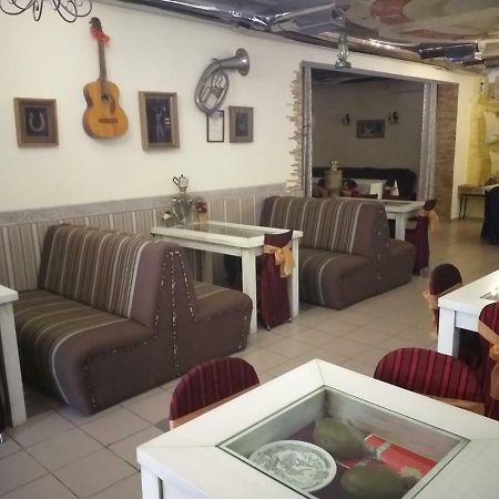 Fiesta Hotel Bilhorod-Dnistrovsʼkyy Exterior foto
